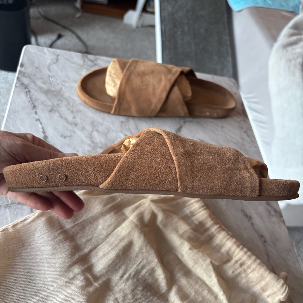 EUC BEEK Kea Womens Brown Suede Crossover Slide Sandals size 9 - Picture 7 of 9